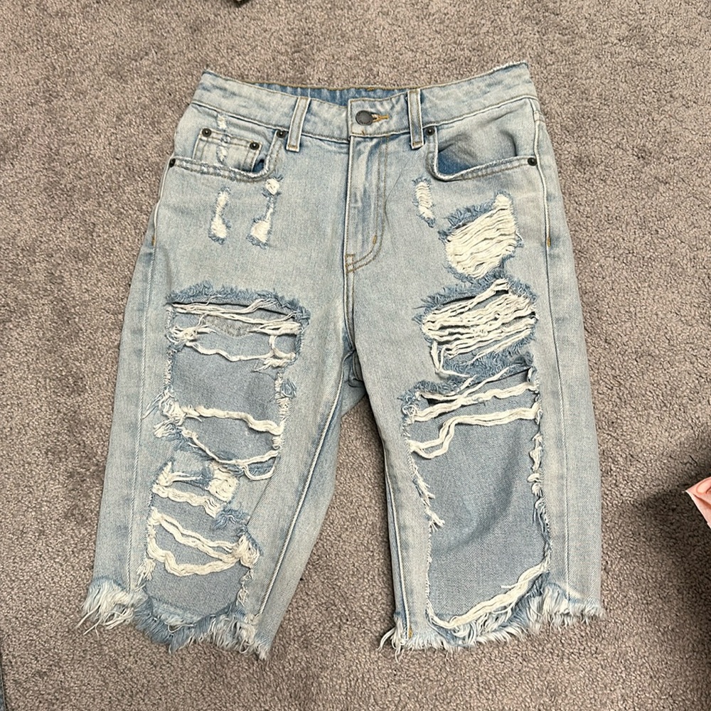 Carmar ripped bermuda jeans size 24